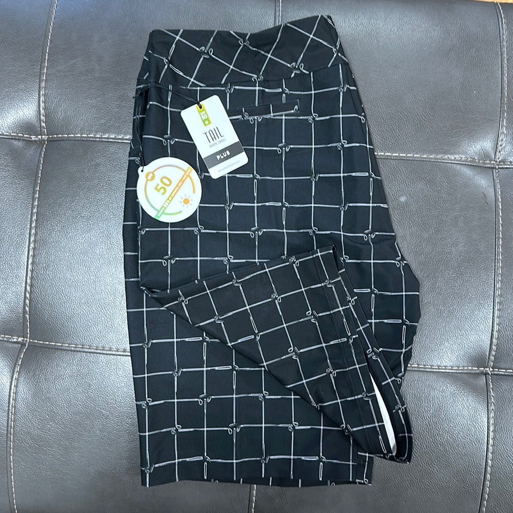 Womens pull on golf shorts